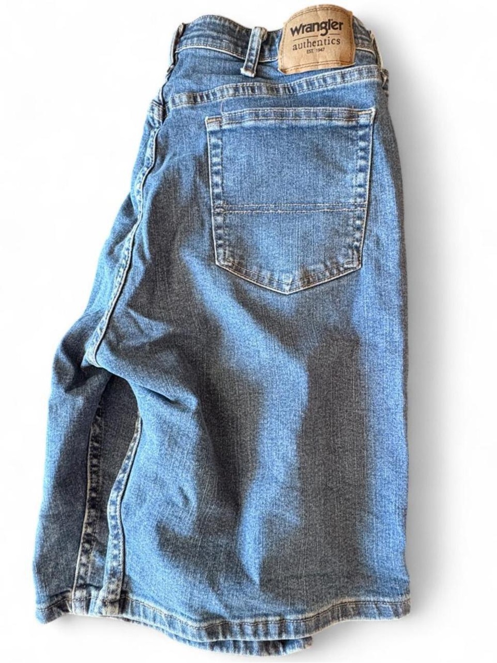 Wrangler Relaxed Fit Men’s Light Blue Denim Jeans